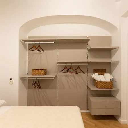 Dimora Dei Martiri Apartamento *